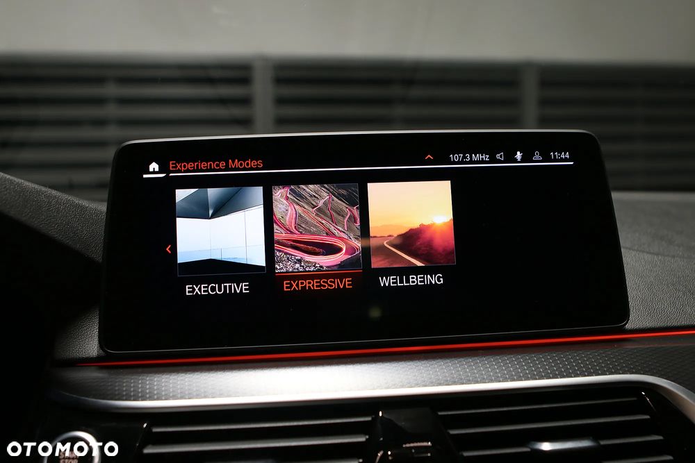 BMW Seria 5 540i xDrive M Sport sport - 36