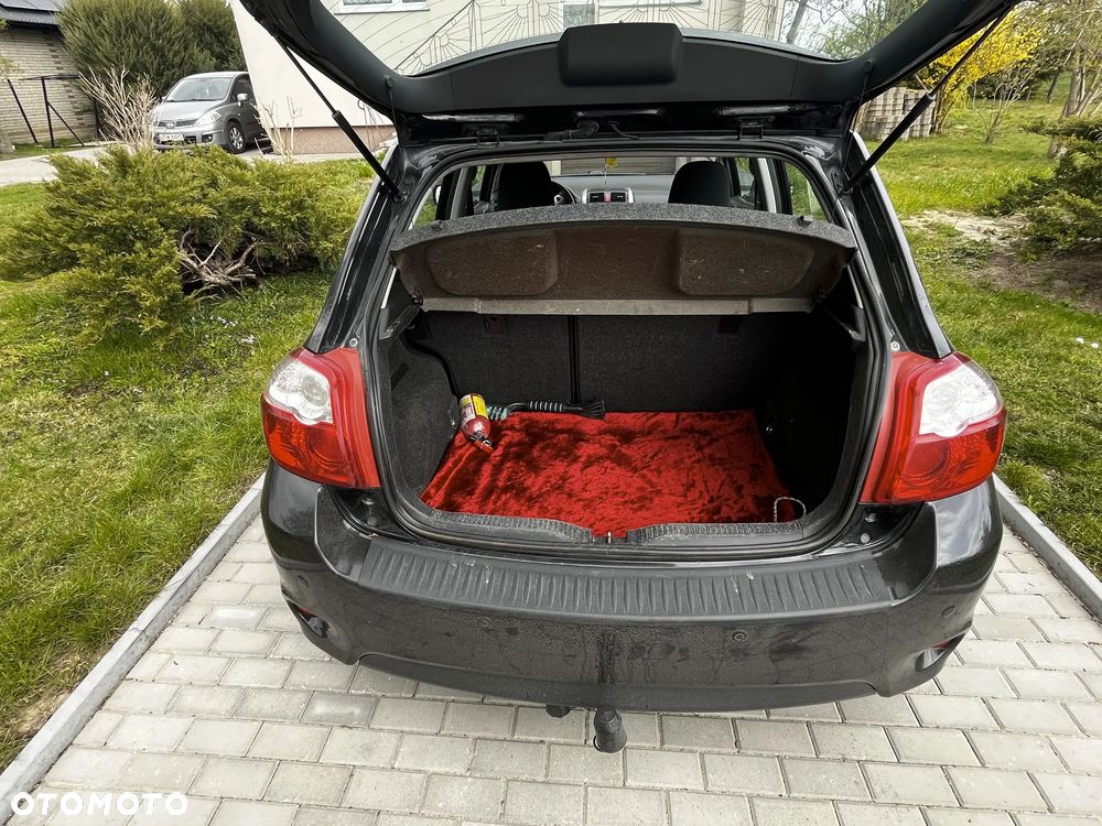 Toyota Auris 1.33 VVT-i Terra - 12