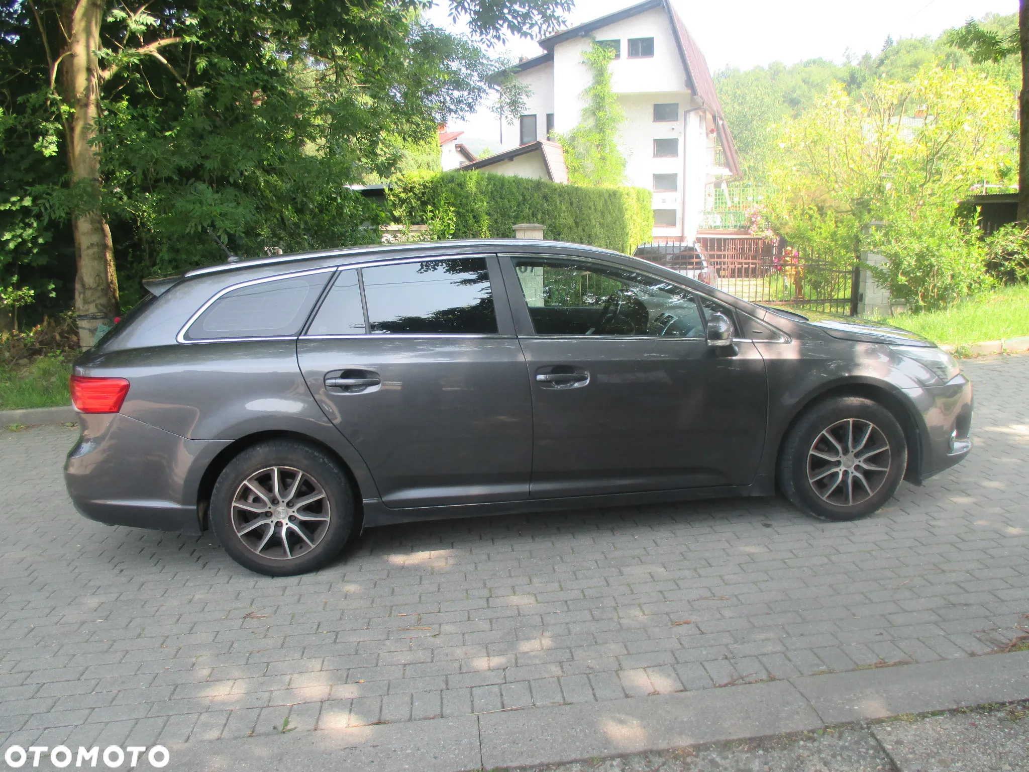 Toyota Avensis 2.0 D-4D Sol - 6