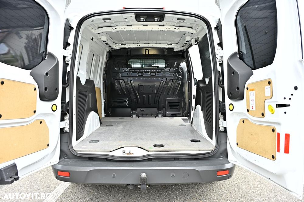 Ford Transit Connect - 23