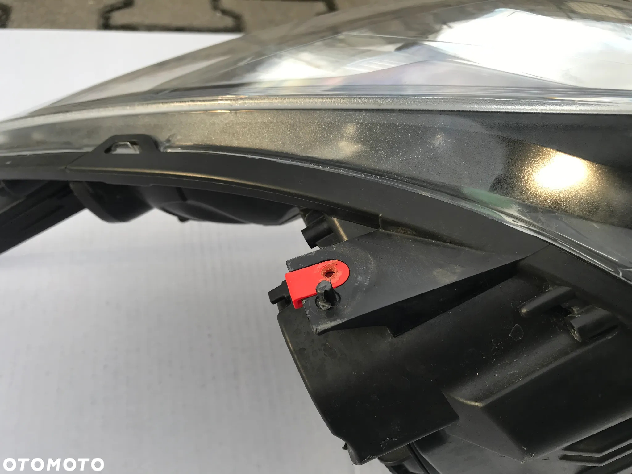 Opel Meriva B Lift reflektor prawy lampa przód 13372314 oryginał - 3