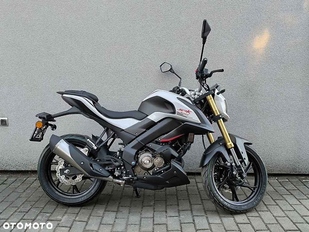 QJMOTOR SRK 125S - 12