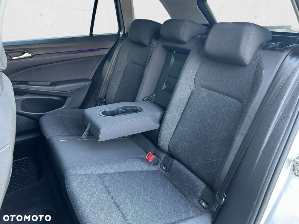 Volkswagen Golf - 23