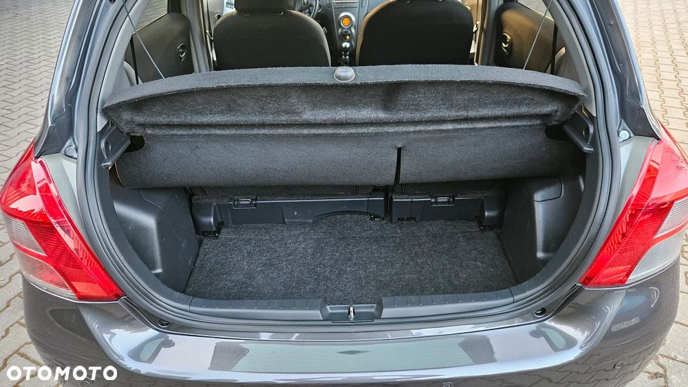 Toyota Yaris 1.33 VVT-i Executive - 18