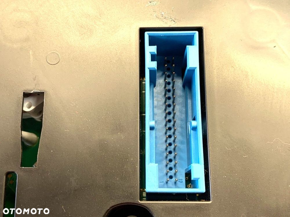 LICZNIK  VW GOLF PLUS V (5M1, 521) 2004 - 2013 1.4 TSI 90 kW [122 KM] benzyna 2007 - 2013 5M0920873 - 4