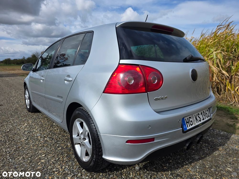 Volkswagen Golf - 30