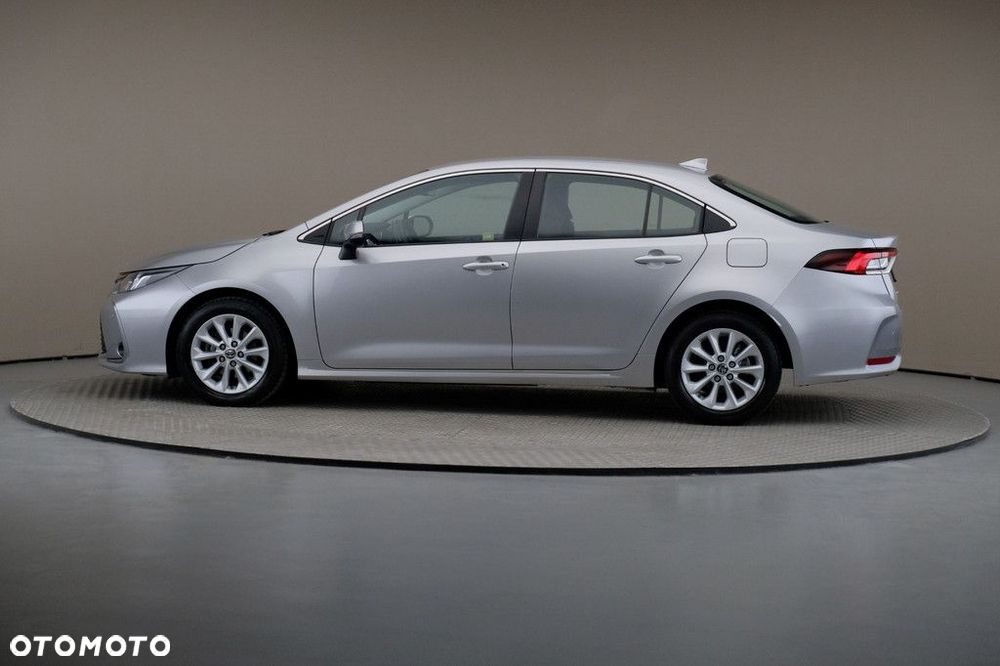 Toyota Corolla - 4