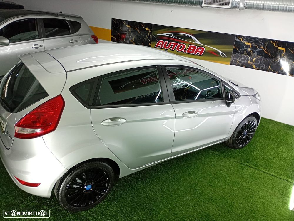 Ford Fiesta 1.4 TDCI Titanium - 30