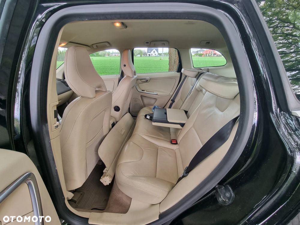 Volvo XC 60 D5 AWD Summum - 20