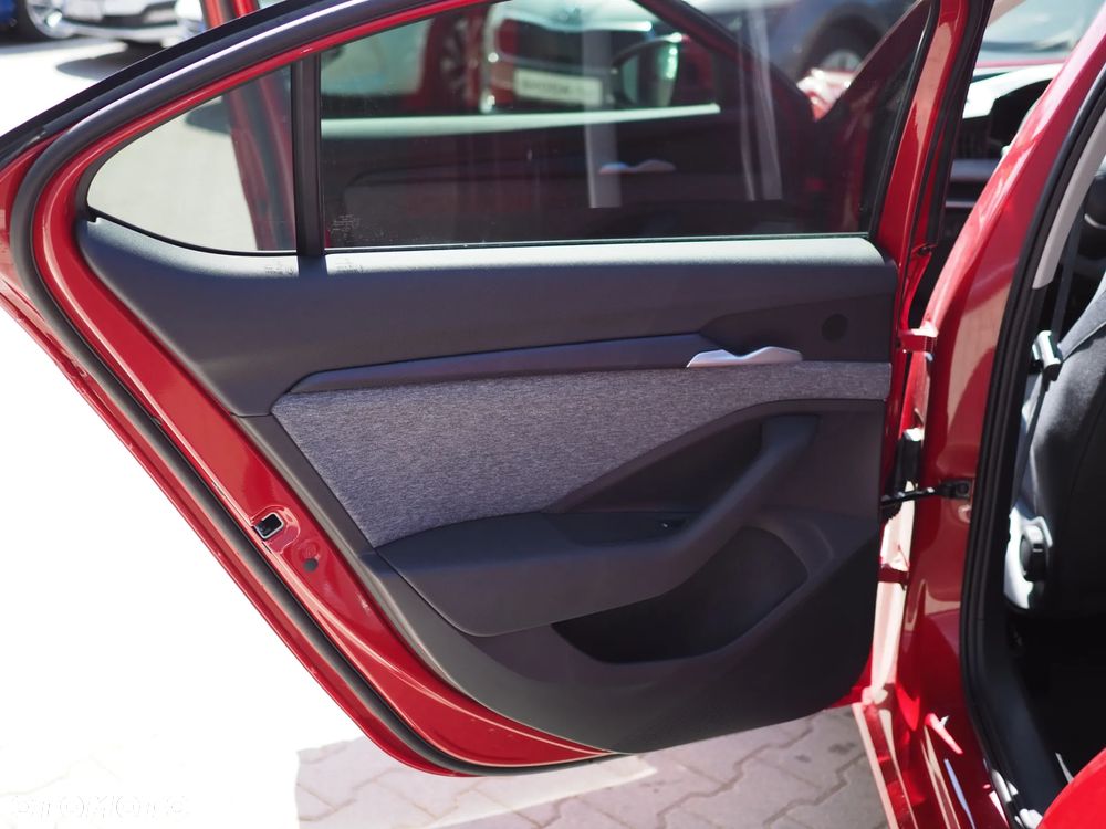 Skoda Superb 1.5 TSI mHEV Selection DSG - 9