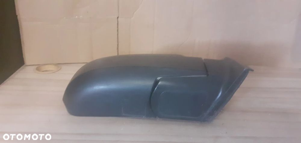 # LUSTERKO PRAWE HYUNDAI TUSCON 3PIN CZARNY MAT - 4