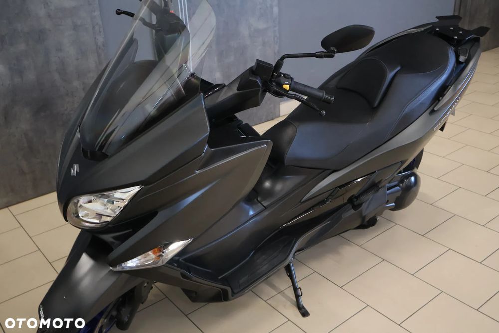 Suzuki Burgman - 19