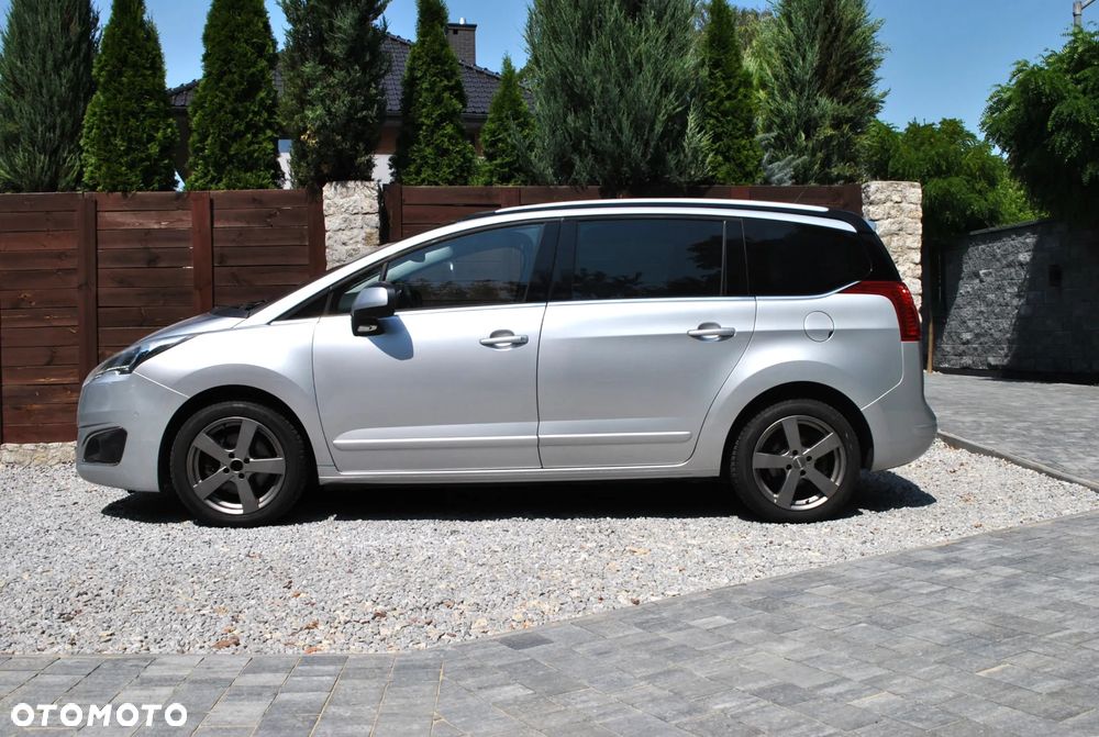 Peugeot 5008 2.0 HDi Allure 7os - 2