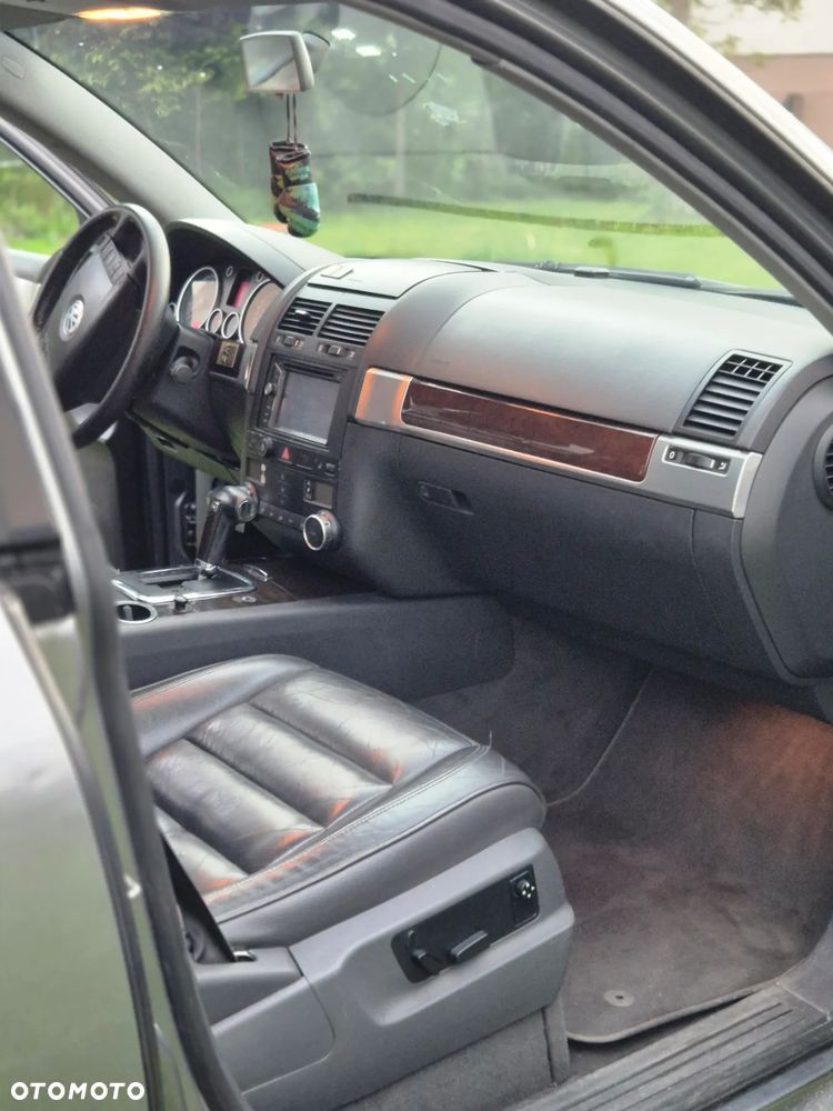 Volkswagen Touareg - 4