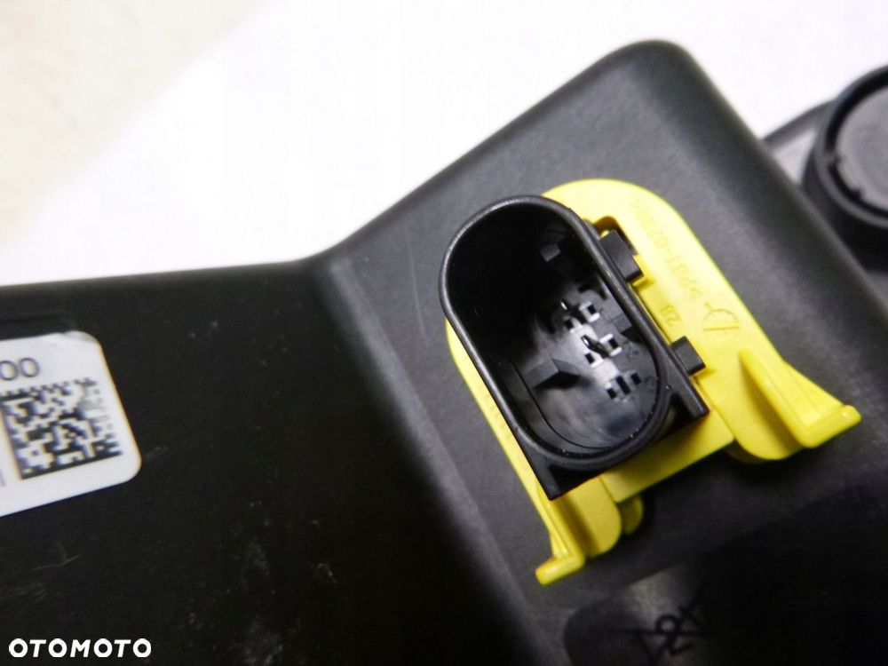 MAN TG3 NTG TGX TGS TGL HALOGEN LEWY PRZÓD 2 PIN ORYGINAŁ - 13