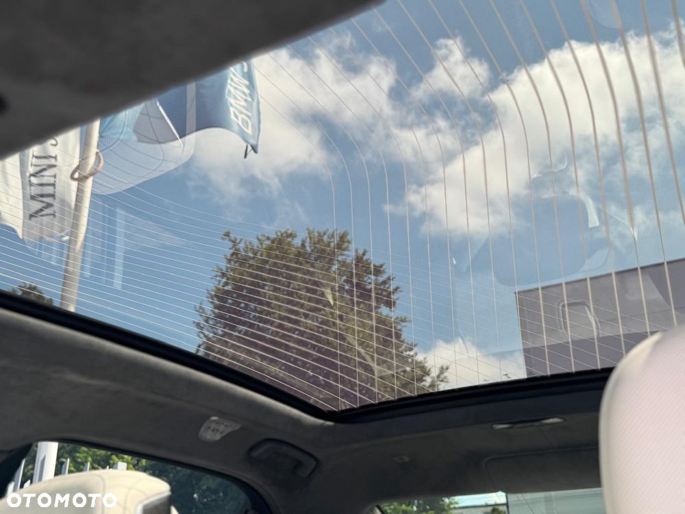 BMW Seria 7 M760e xDrive - 26