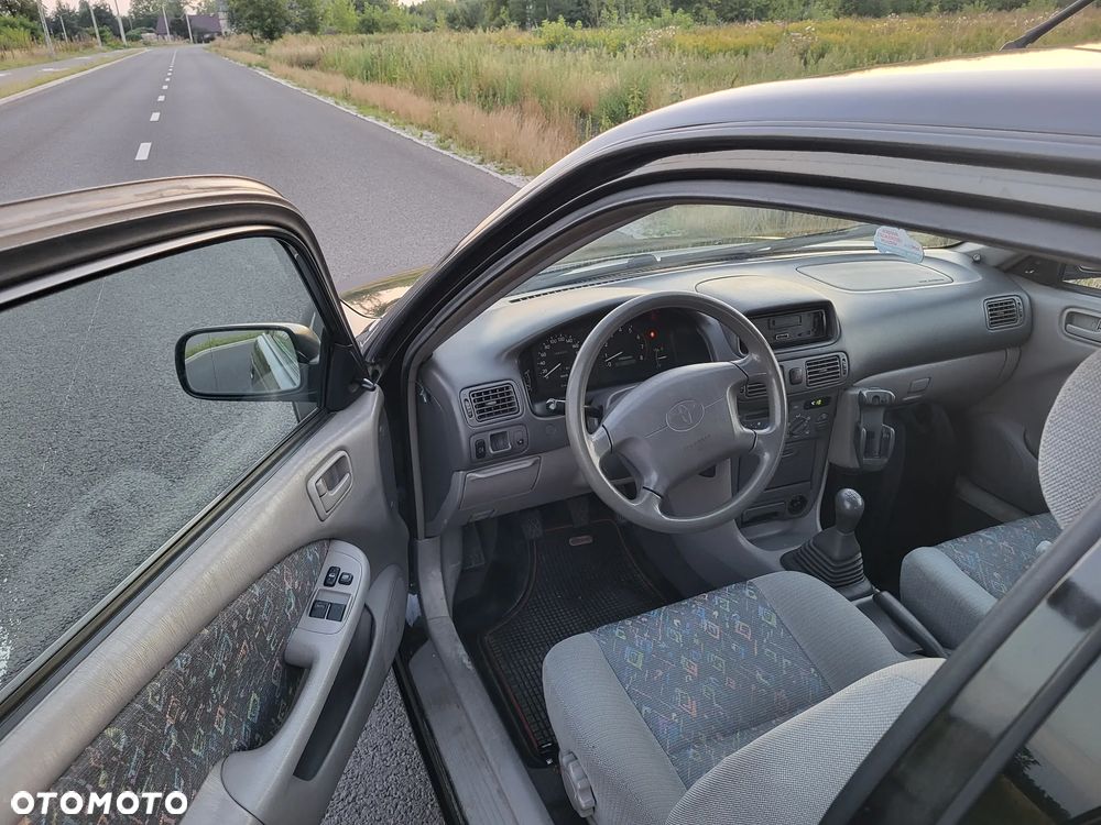 Toyota Corolla 1.4 - 5