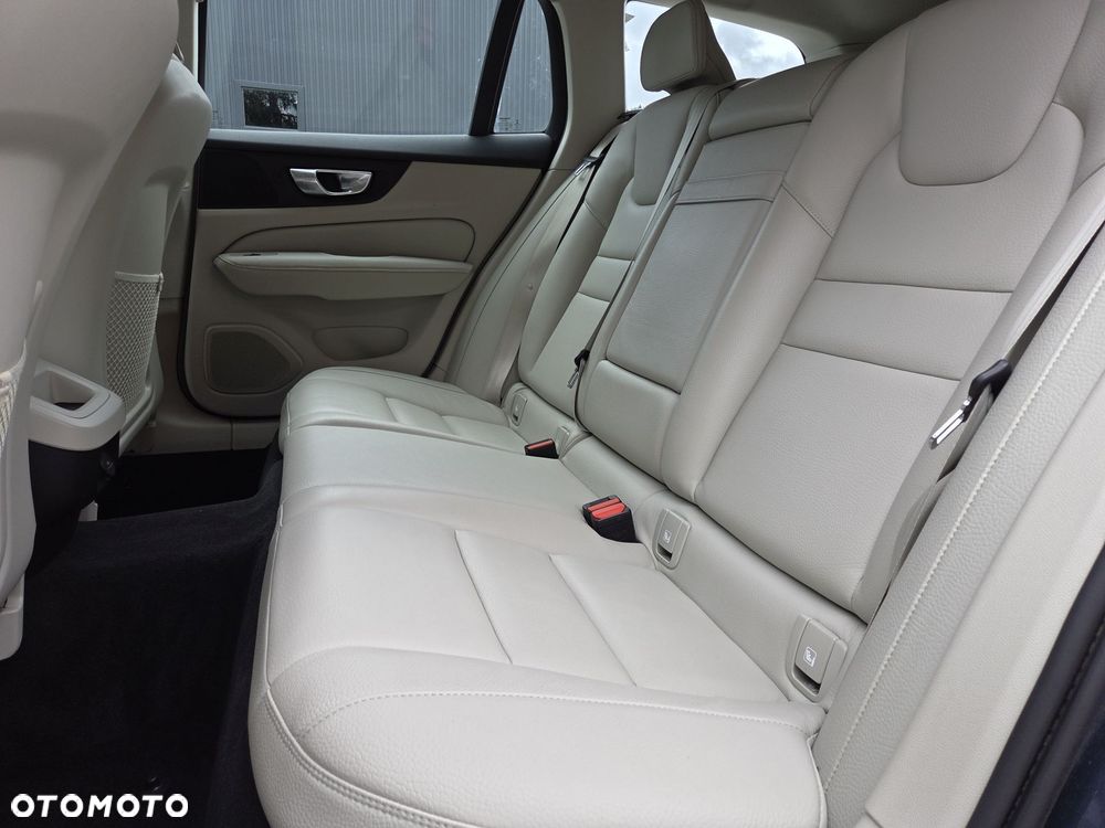 Volvo V60 D3 Geartronic Momentum Pro - 10