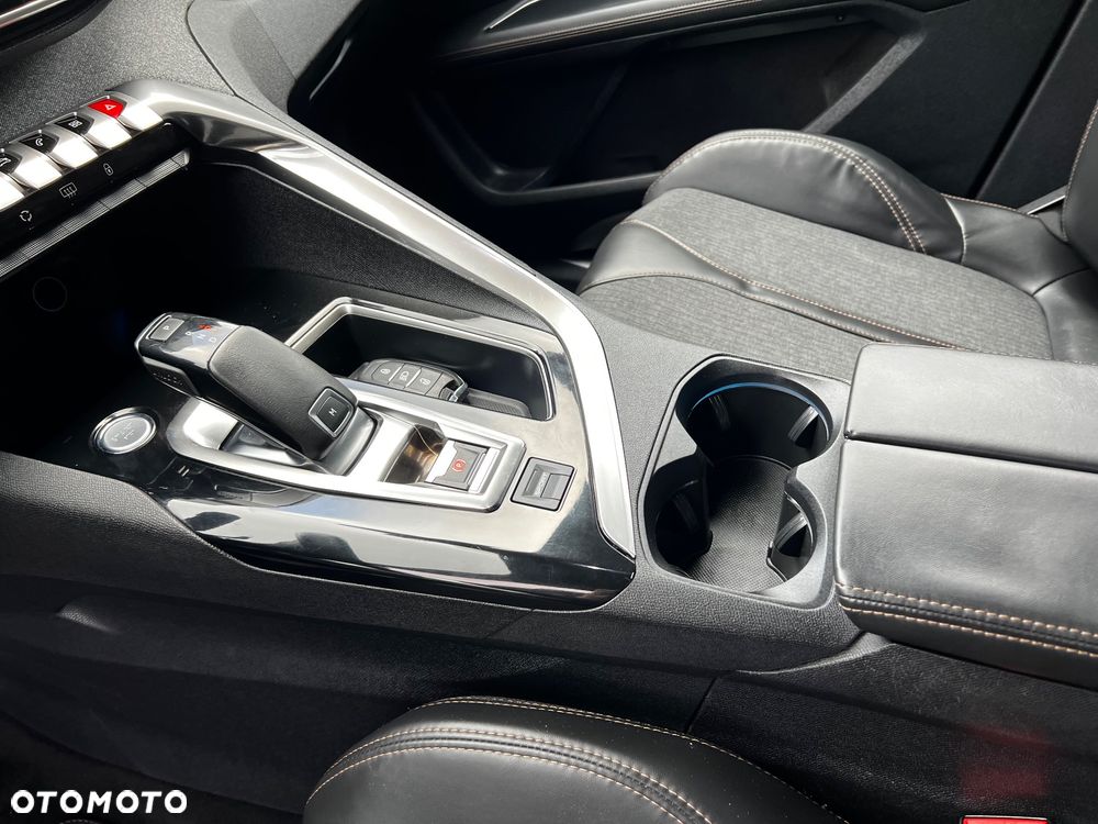 Peugeot 3008 BlueHDi 120 EAT6 Stop & Start Business Line - 21