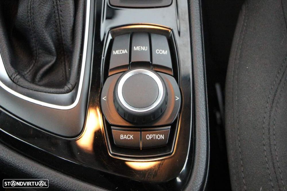 BMW 225xe Active Tourer iPerformance - 16