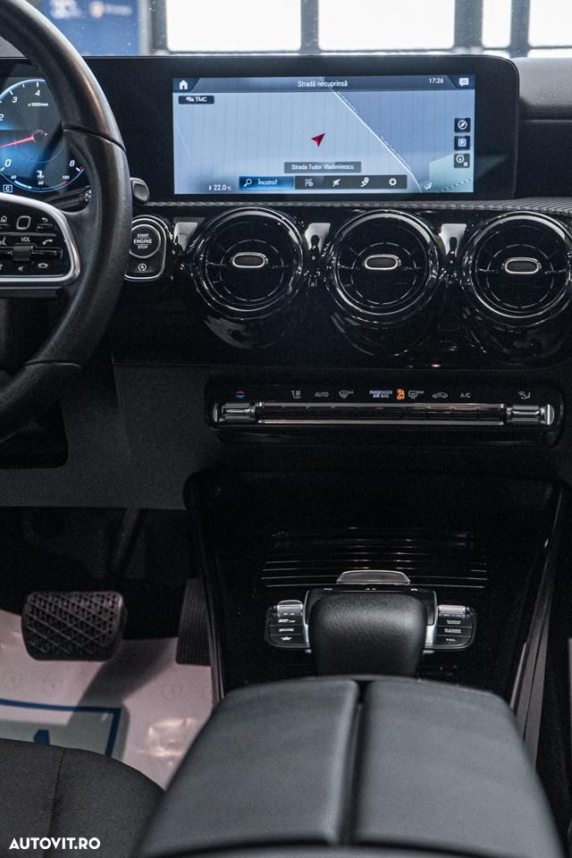 Mercedes-Benz A 180 7G-DCT Advanced Progressive - 4