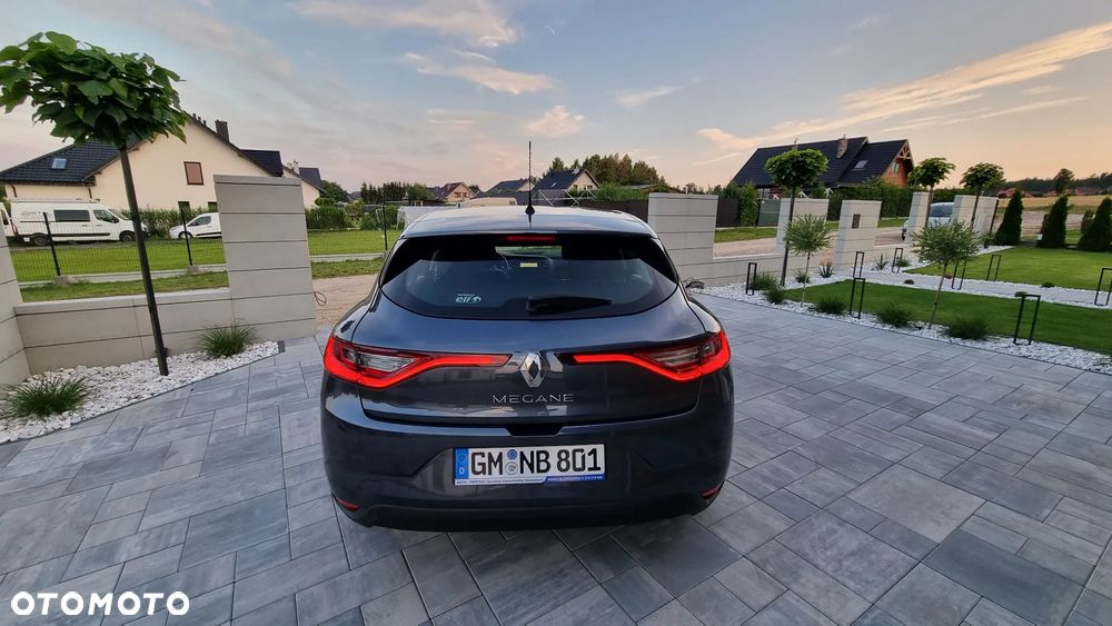 Renault Megane ENERGY TCe 100 INTENS - 32