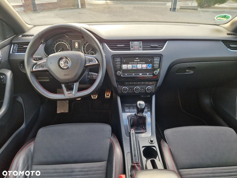 Skoda Octavia 2.0 TDI RS - 24