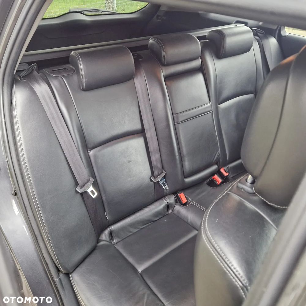 Toyota Avensis 2.0 Sol plus EU5 MS - 13