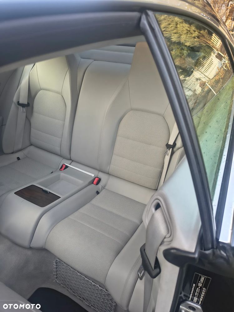Mercedes-Benz Klasa E 250 CGI BlueEFFICIENCY Automatik Avantgarde - 13