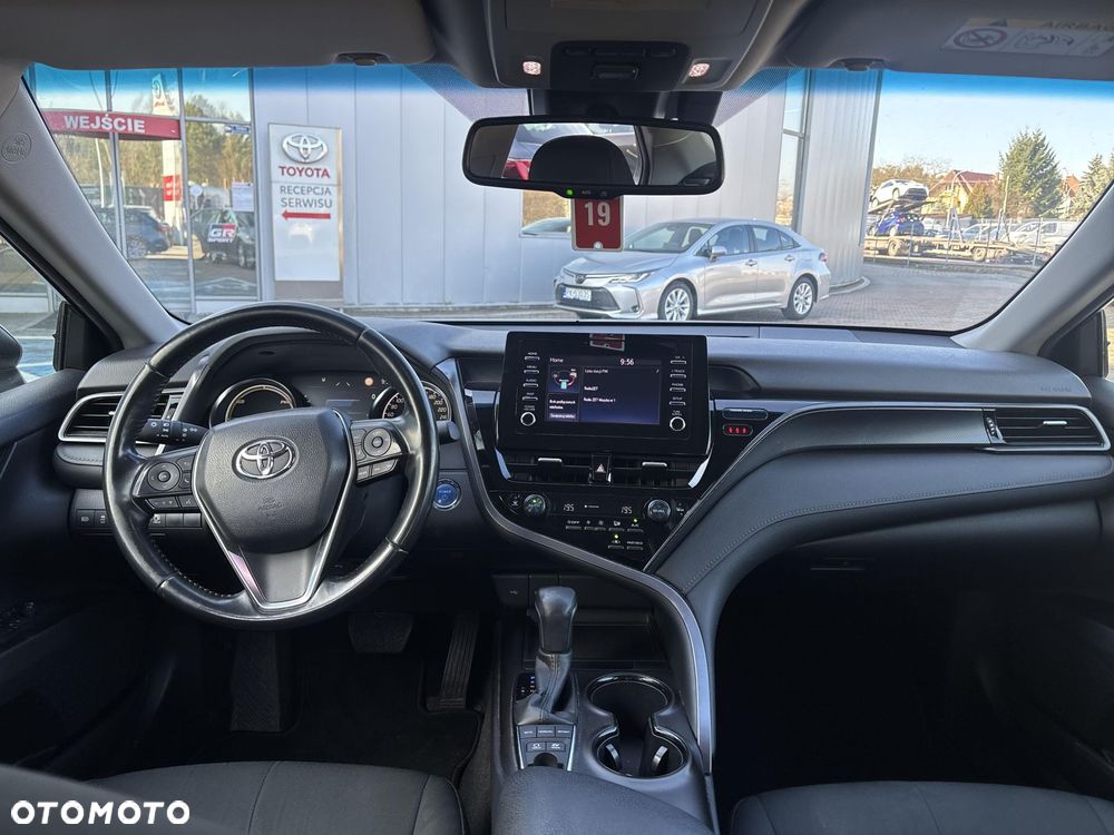 Toyota Camry 2.5 Hybrid Comfort CVT - 12