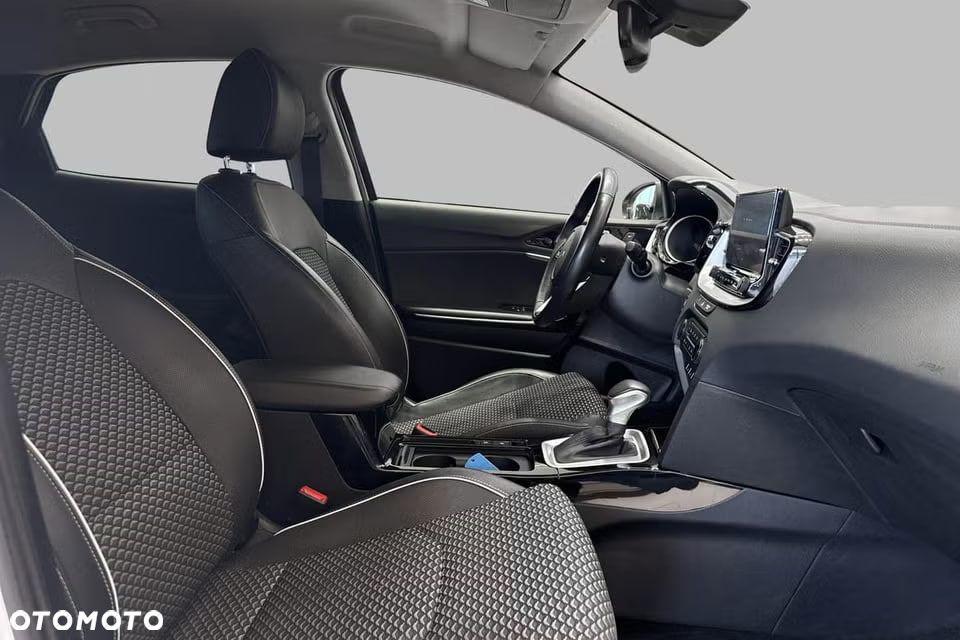 Kia XCeed - 7