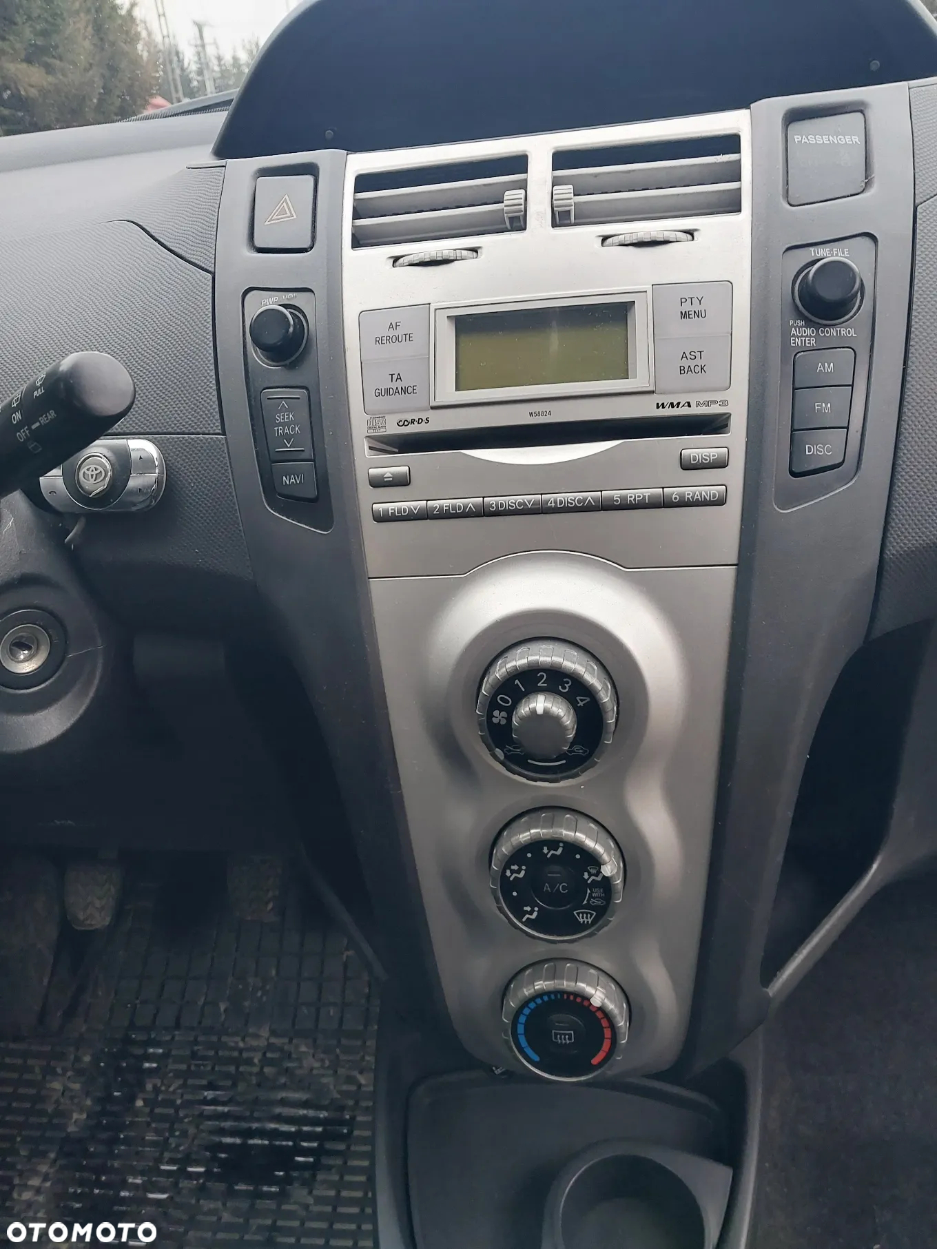 Toyota Yaris 1.4 D-4D Luna - 8