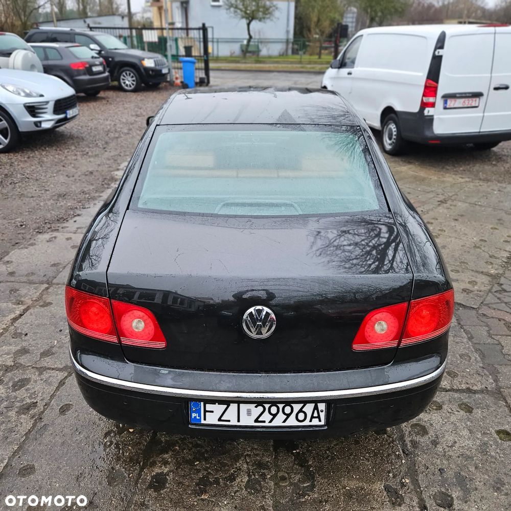 Volkswagen Phaeton - 8