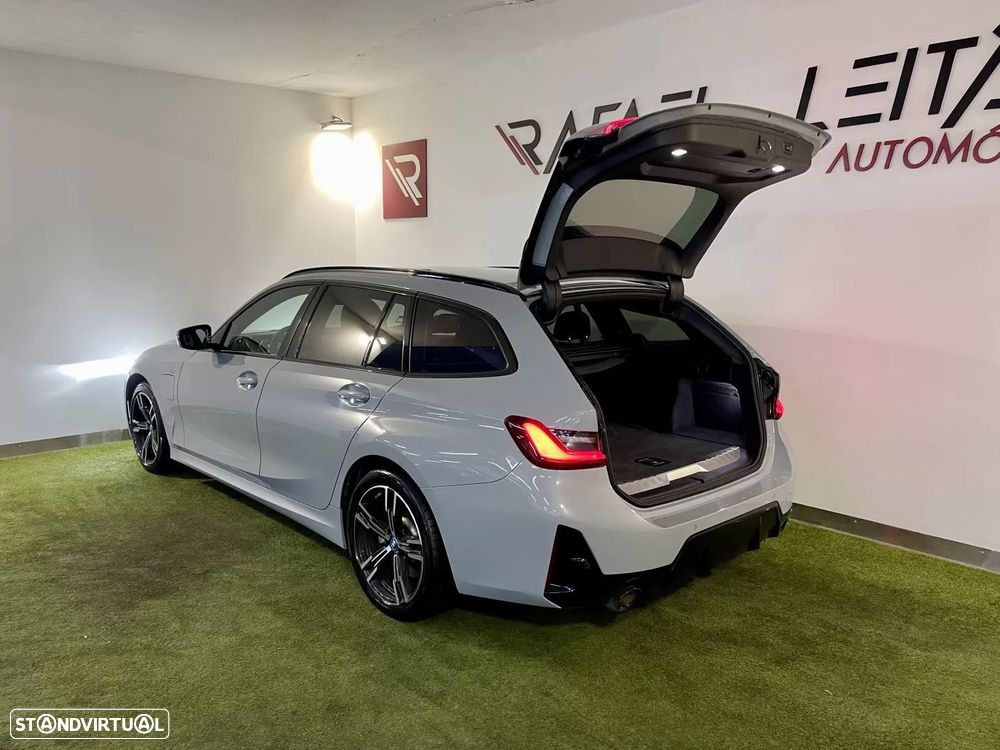 BMW 320 e Pack Desportivo M Auto - 38