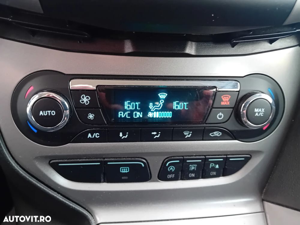 Ford Focus 1.0 EcoBoost Start Stop Titanium - 17