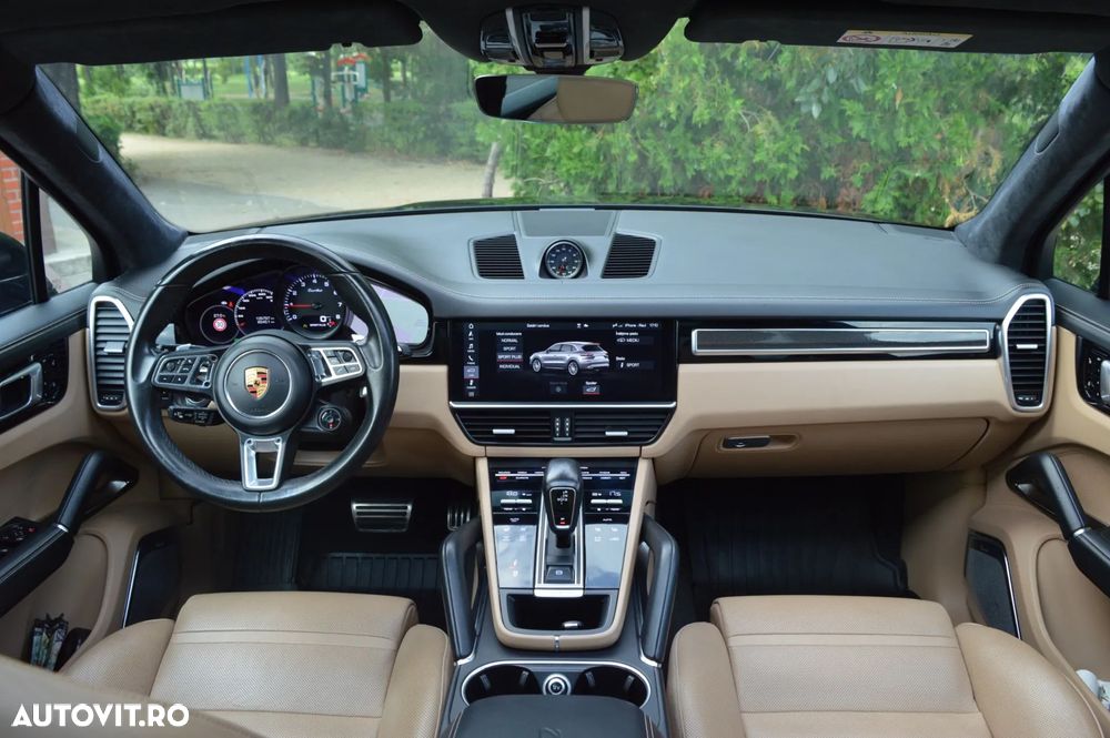 Porsche Cayenne Turbo - 14