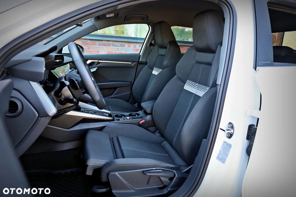 Audi A3 Sportback - 11
