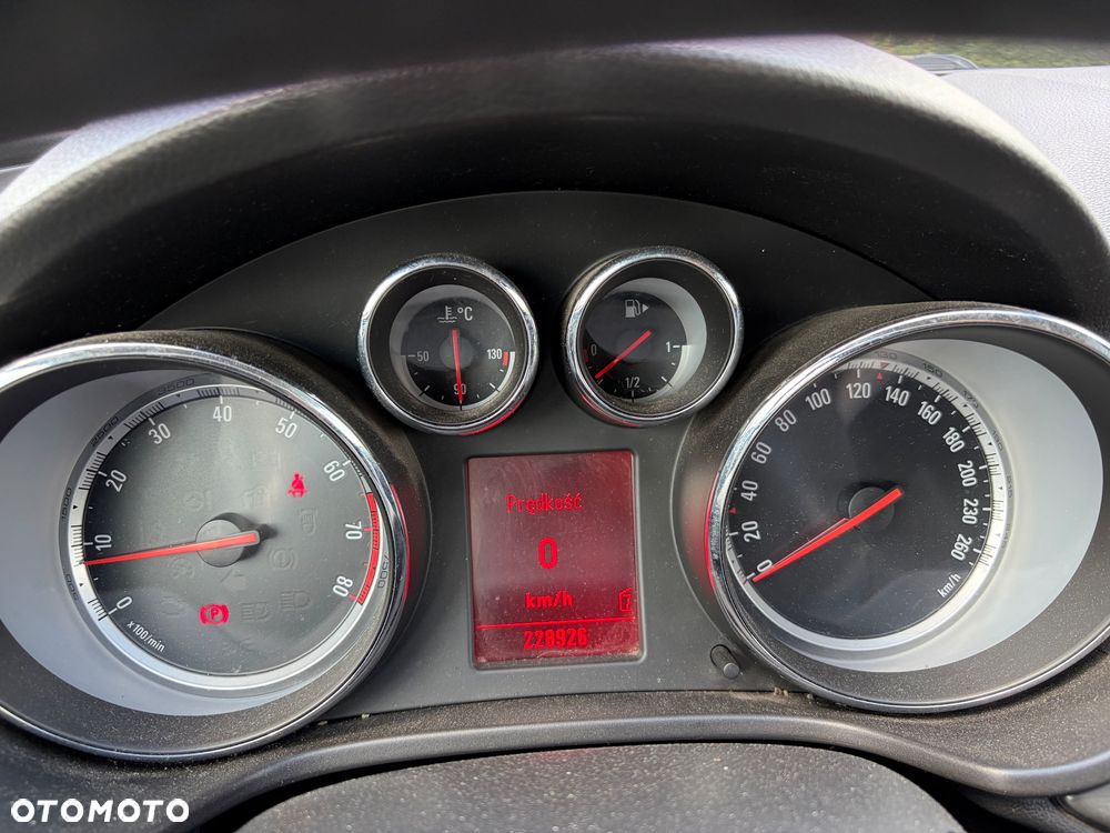 Opel Insignia 1.8 Cosmo - 25