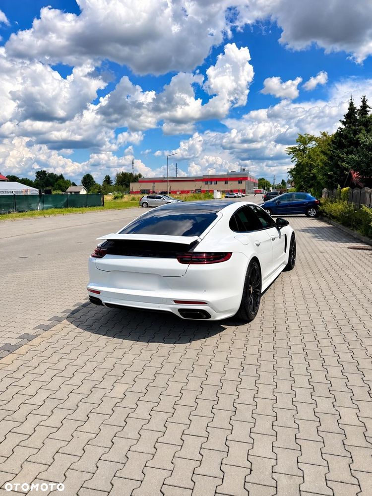 Porsche Panamera 4 Executive - 10