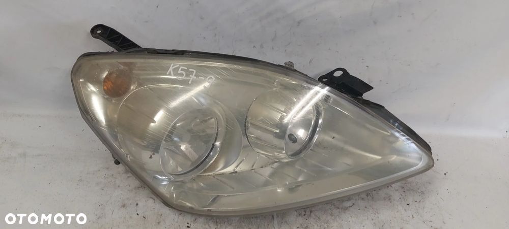 .  PRZOD PRZEDNIA LAMPA PRAWA OPEL ZAFIRA B - 1