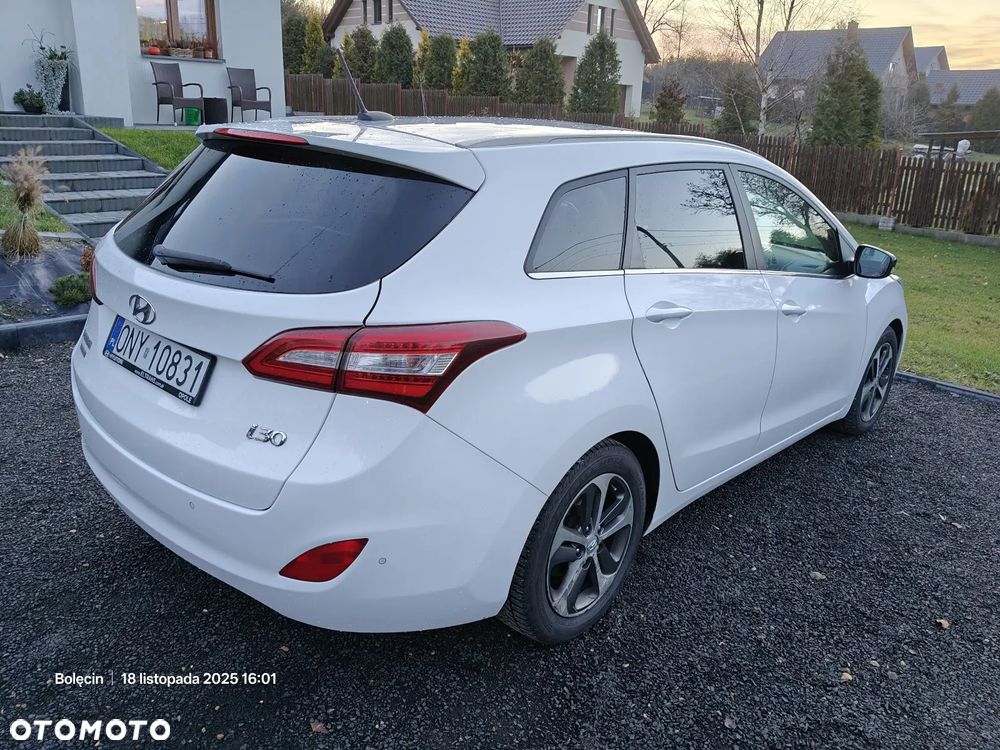 Hyundai i30 1.6 CRDi Premium - 5