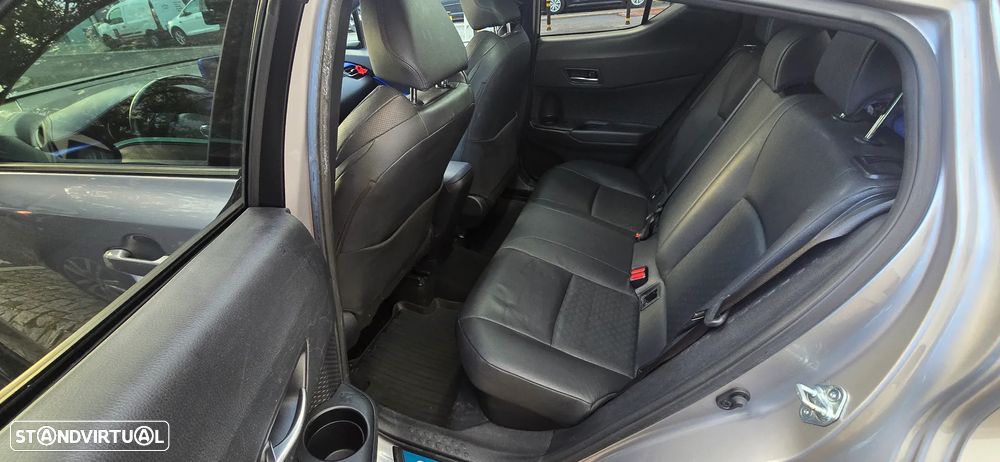 Toyota C-HR 2.0 Hybrid Lounge - 7