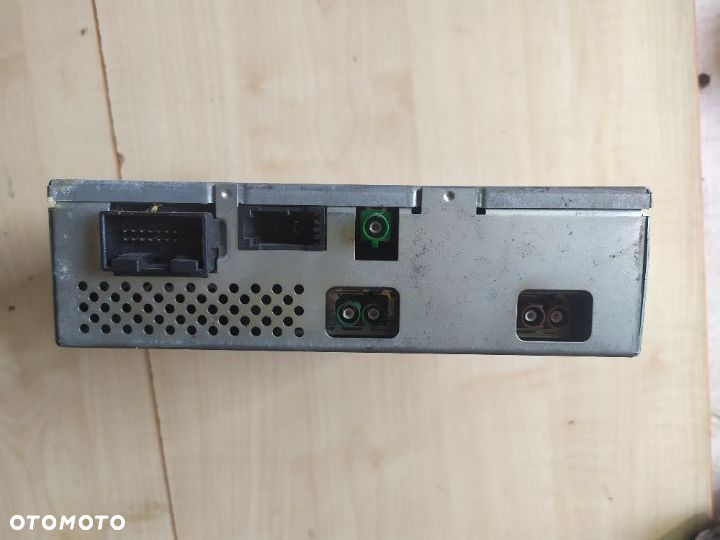 AUDI A8 WZMACNIACZ TUNER TV  4e0919146 - 5