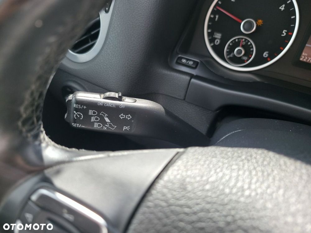 Volkswagen Tiguan - 27