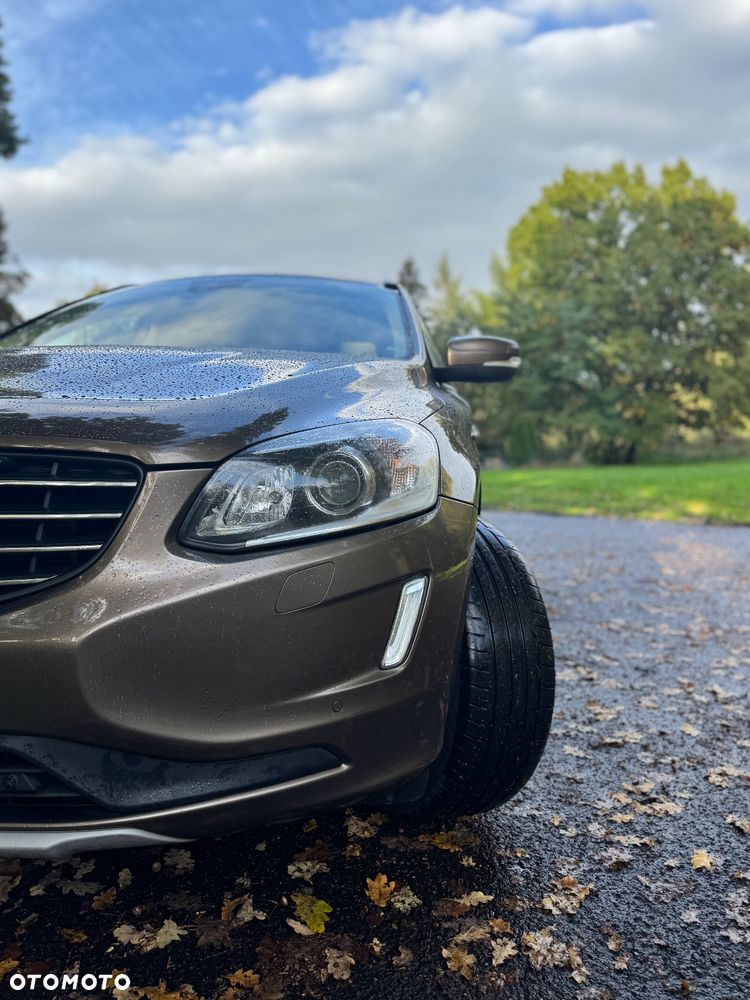 Volvo XC 60 T5 AWD Drive-E Summum - 1