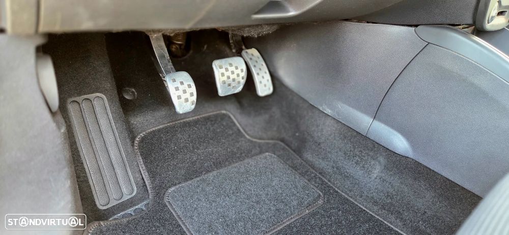 Renault Mégane Sport Tourer 1.5 dCi GT Line SS - 12