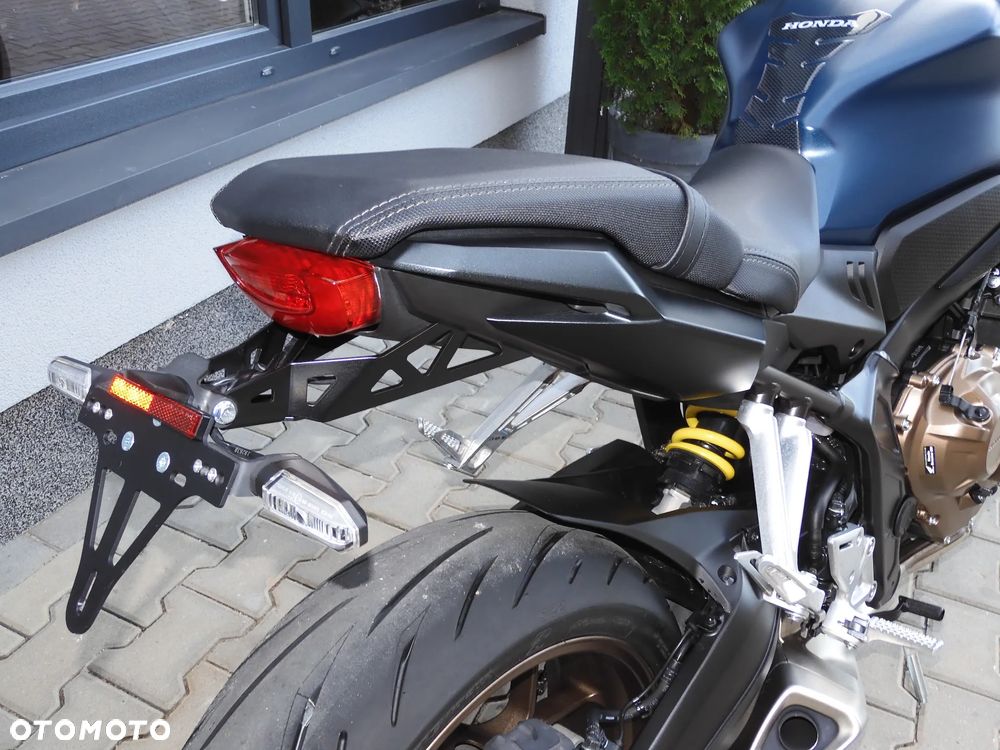 Honda CB - 10