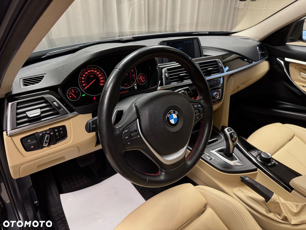 BMW Seria 3 320i xDrive Sport Line Sport - 13
