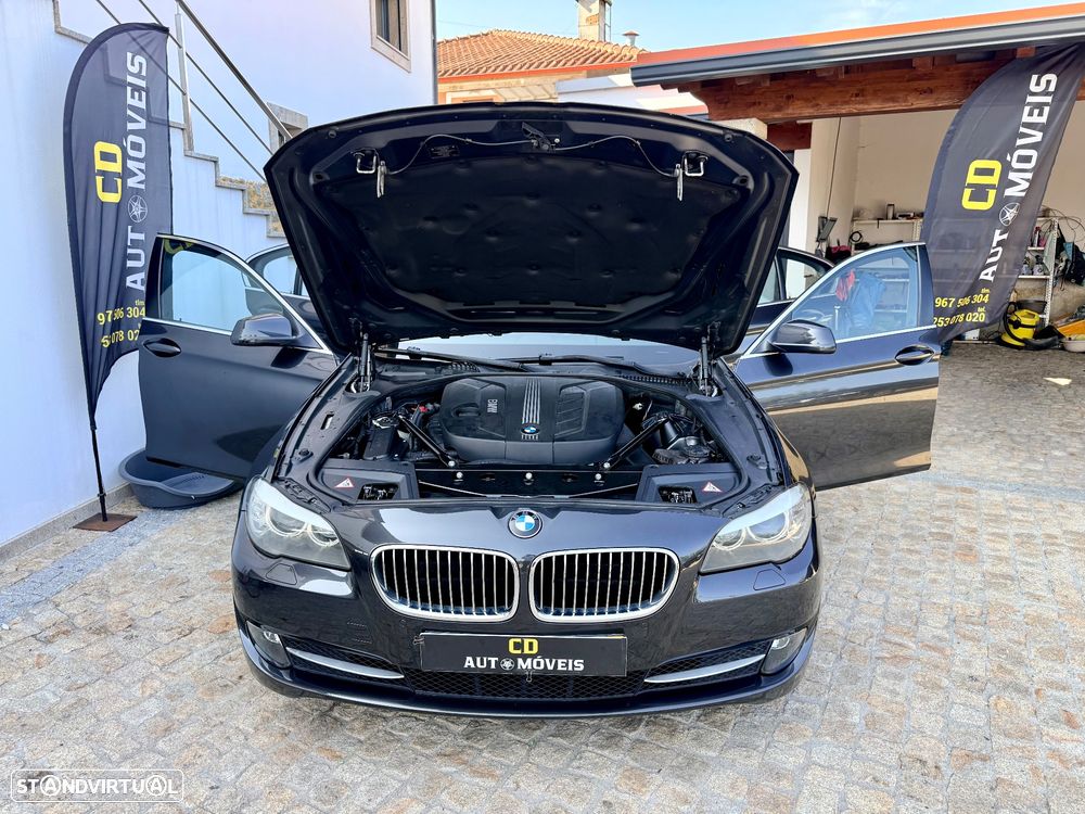 BMW 520 d Exclusive Auto 123g - 31