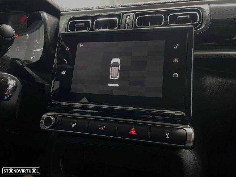 Citroën C3 1.2 PureTech Shine - 17